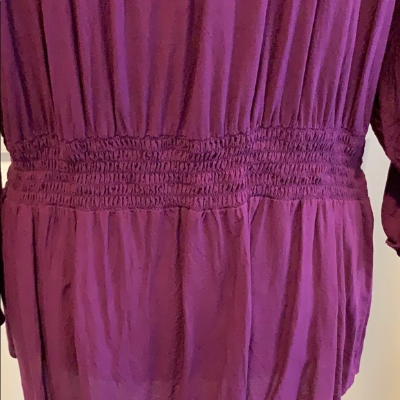 Woman’s long sleeve blouse with rounded neckline - Picture 7 of 8